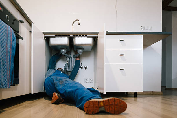 Professional Leak Detection technician working in Tad, WV